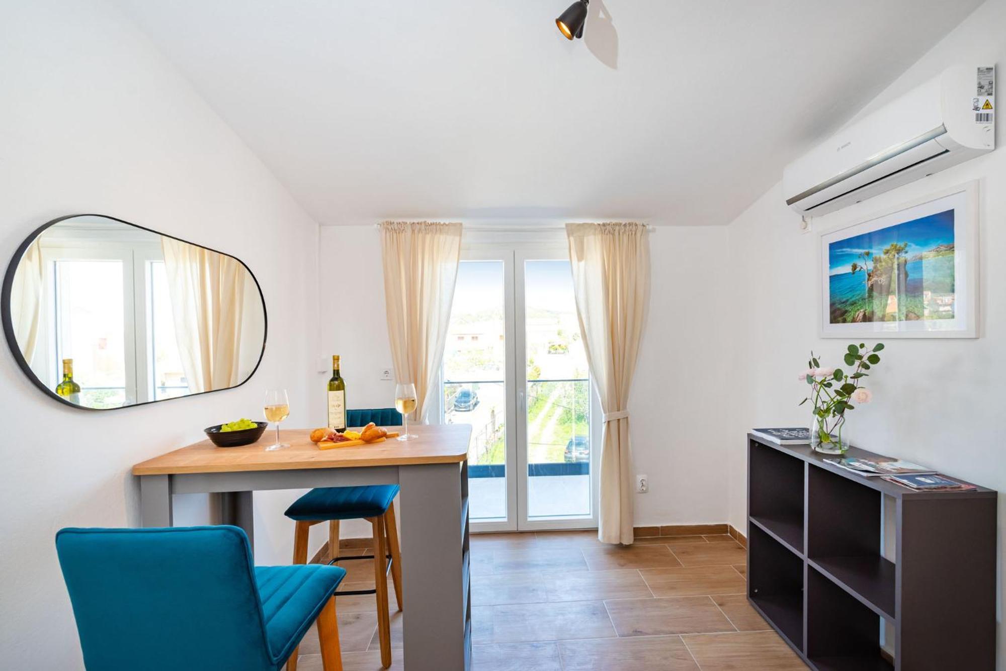 Apartments Lucija Mari Tribunj  Ngoại thất bức ảnh