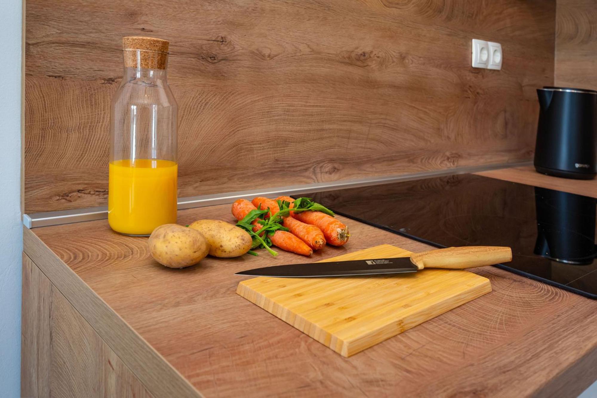 Apartments Lucija Mari Tribunj  Ngoại thất bức ảnh