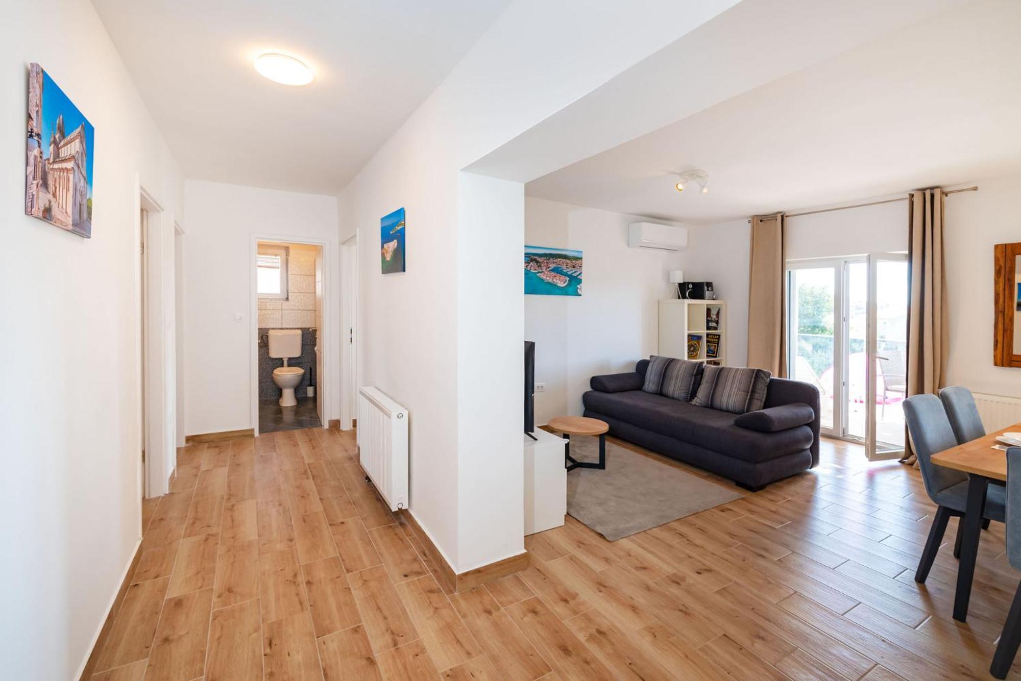 Apartments Lucija Mari Tribunj  Ngoại thất bức ảnh